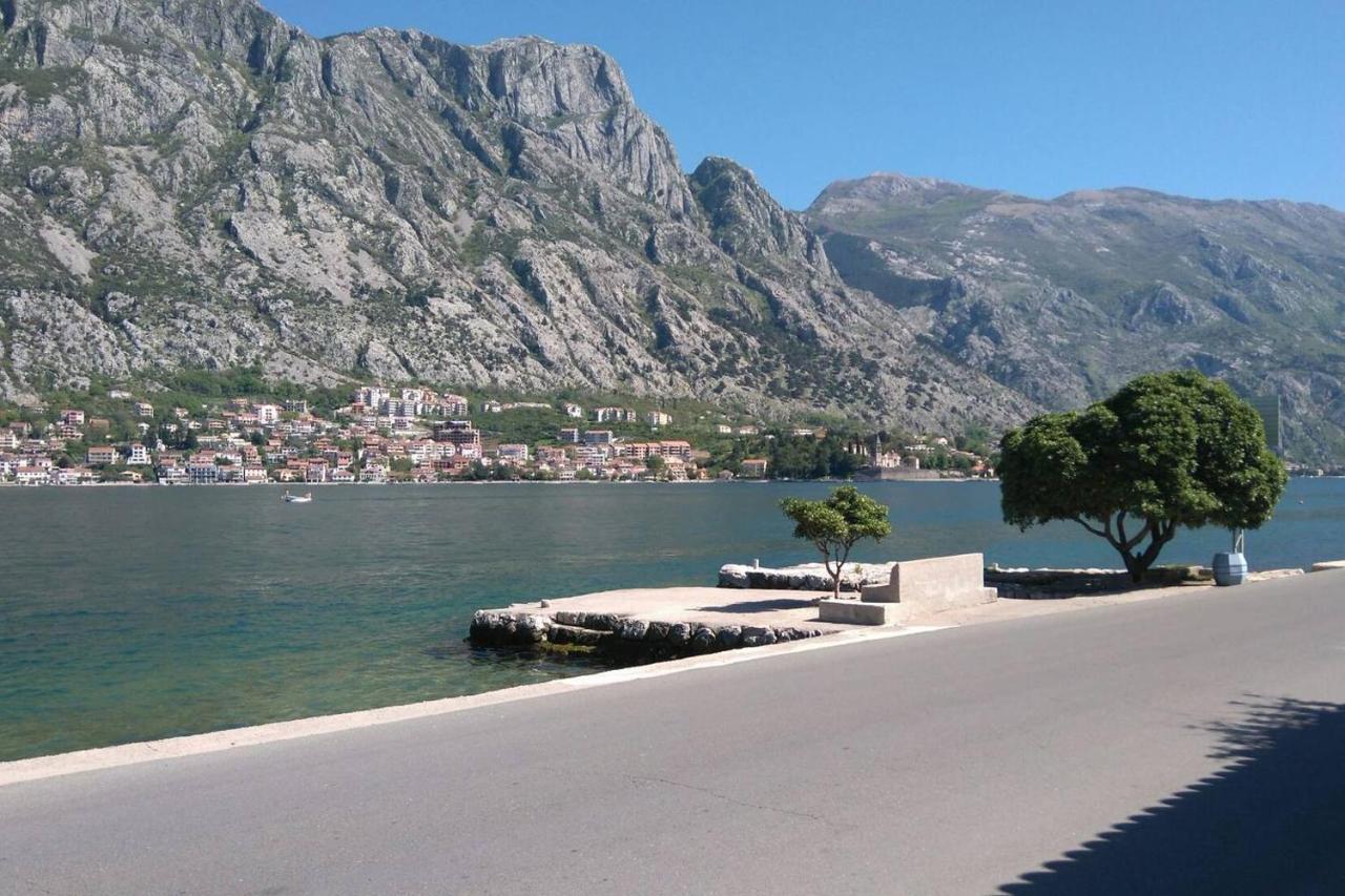 Mediterranean Holiday House & Apartments Котор Экстерьер фото
