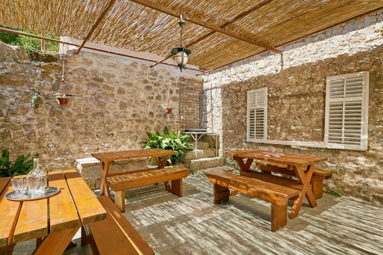 Mediterranean Holiday House & Apartments Котор Экстерьер фото