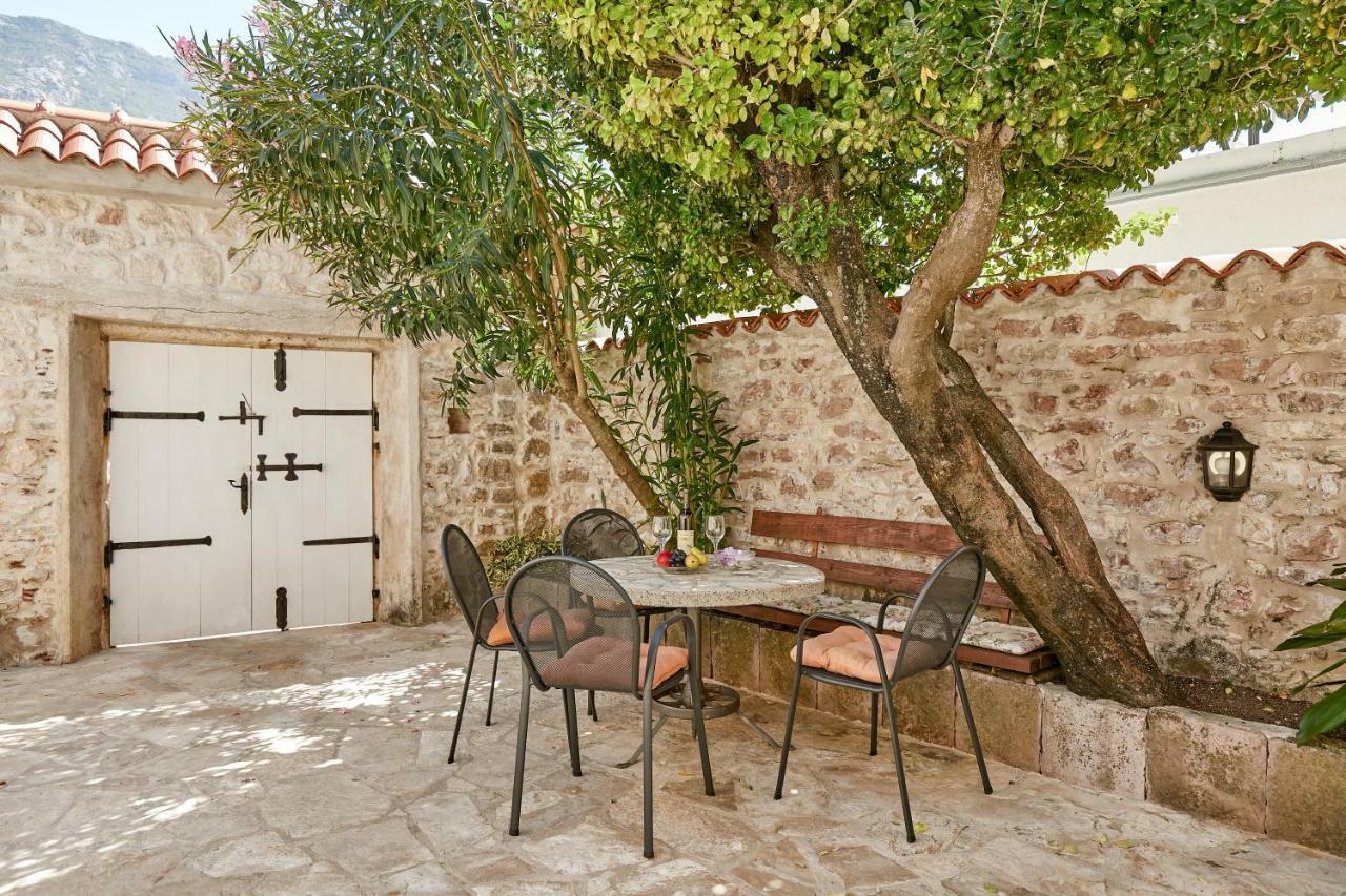 Mediterranean Holiday House & Apartments Котор Экстерьер фото