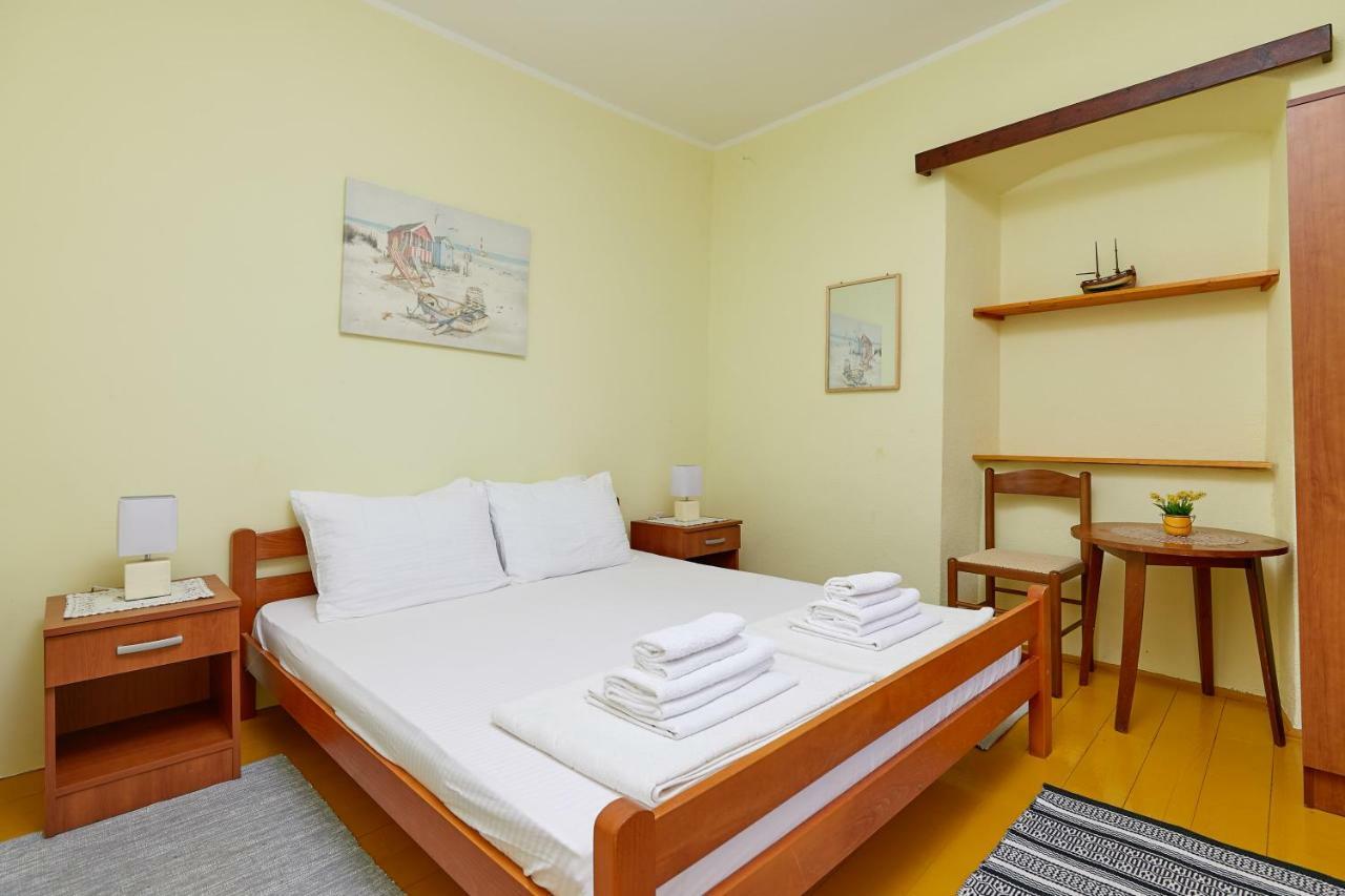 Mediterranean Holiday House & Apartments Котор Экстерьер фото