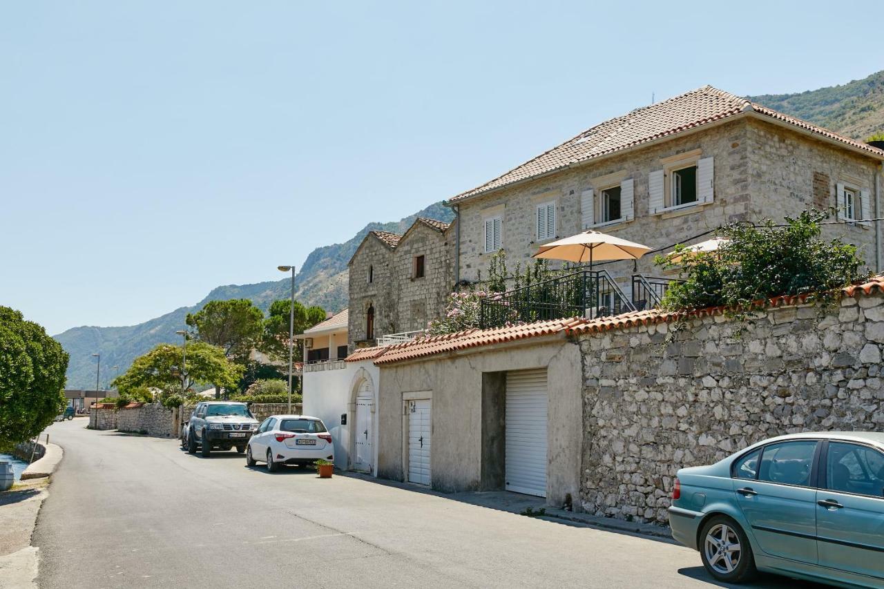 Mediterranean Holiday House & Apartments Котор Экстерьер фото