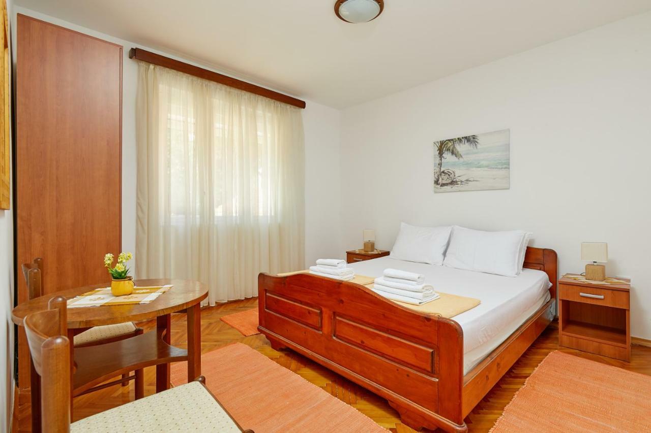 Mediterranean Holiday House & Apartments Котор Экстерьер фото