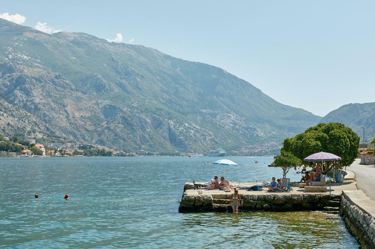 Mediterranean Holiday House & Apartments Котор Экстерьер фото